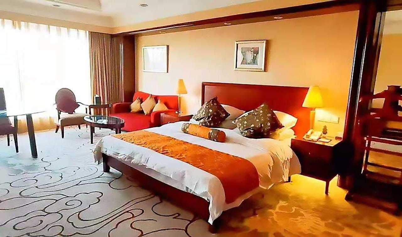Maritim Hotel Taicang Garden Exterior photo