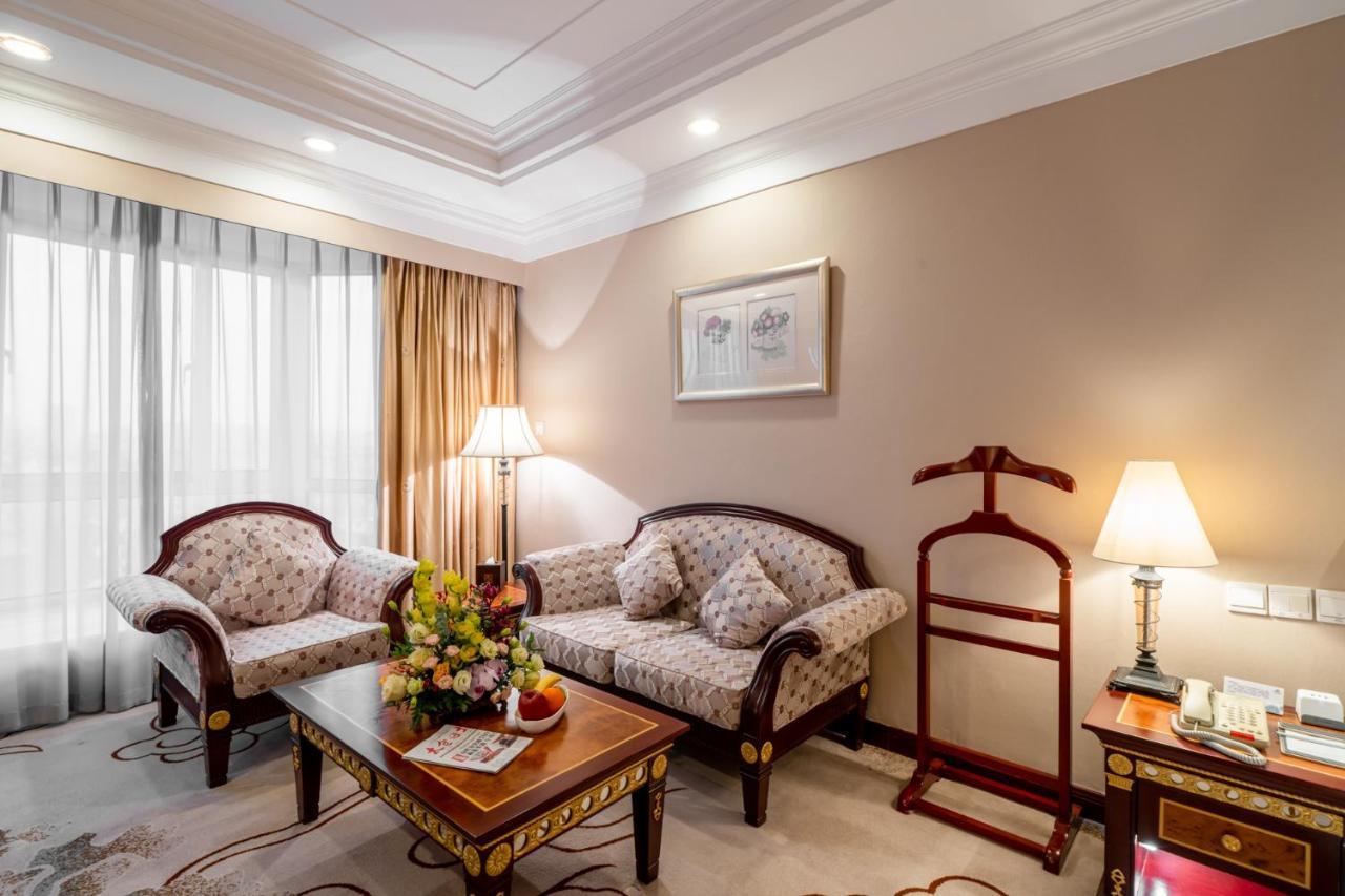 Maritim Hotel Taicang Garden Exterior photo